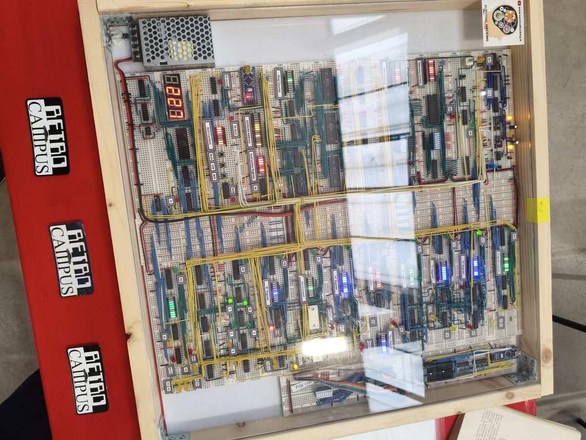 Breadboard computer based on Ben Eater's project